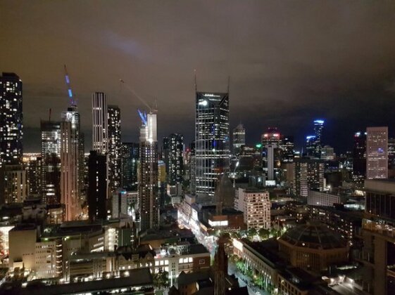 Spectacular View Home in the heart of Melbourne - Photo3