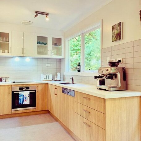 Steep Creek Retreat - Photo4