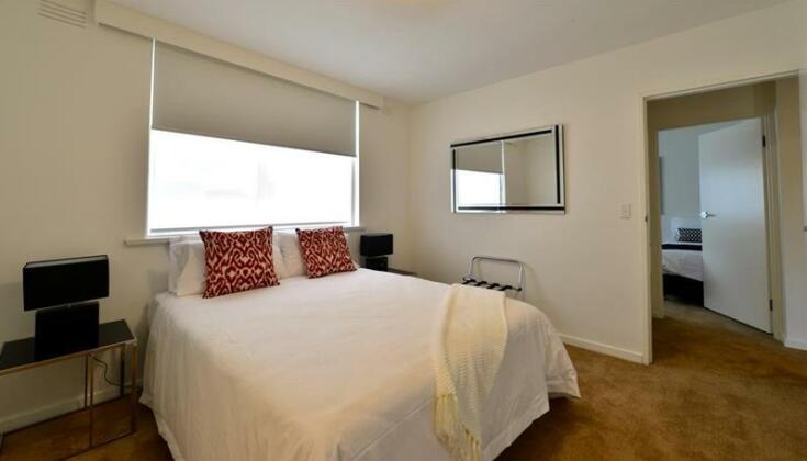 The Ivy Parking - Rejuvenate Stays - Photo4
