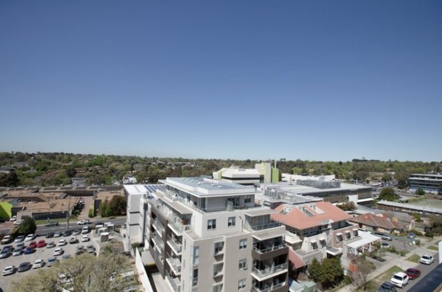 WoW factors in the 2 beds APT Near Boxhill central