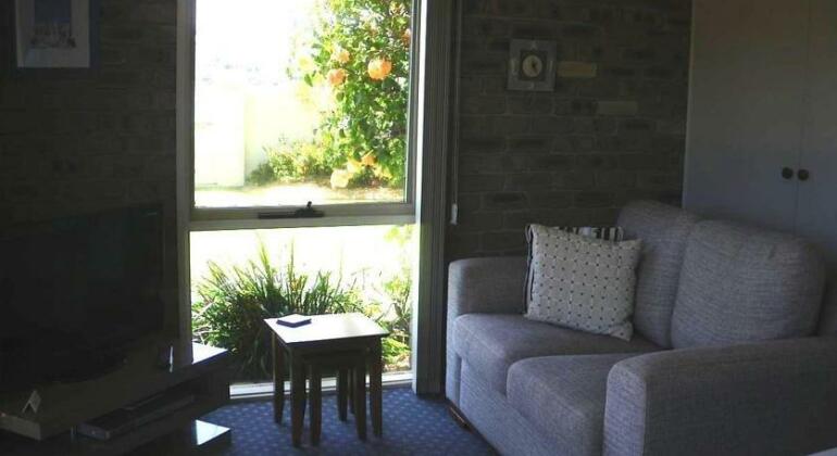 Lakeside Holiday Apartments Merimbula - Photo3
