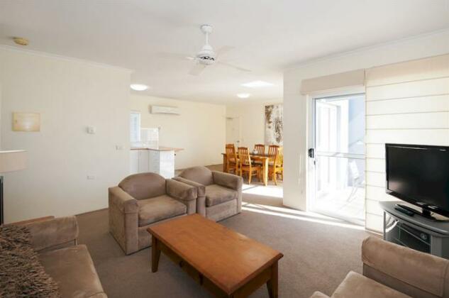 Mollymook Cove Apartments - Photo4