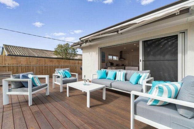Modern Charming and Characterful Fully Renovated - Photo2