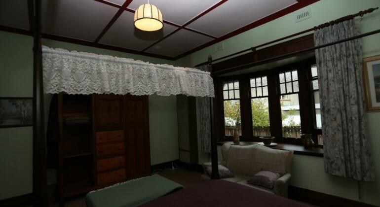 Colwyn House Bed & Breakfast & Stable Cottage - Photo3