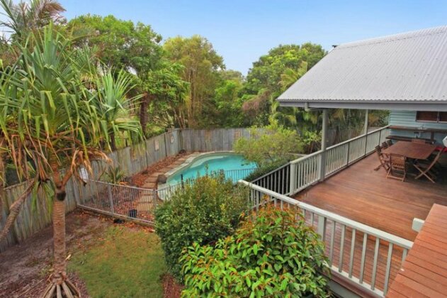 18 Northbeach Place Mudjimba Beach - Pet Friendly Linen Included Wifi - Photo4