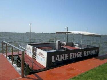 Lake Edge Resort