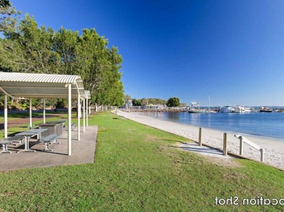 9 'Bushmans' 24 Tomaree Street - Air Conditioned Centrally Located To Town - Photo2