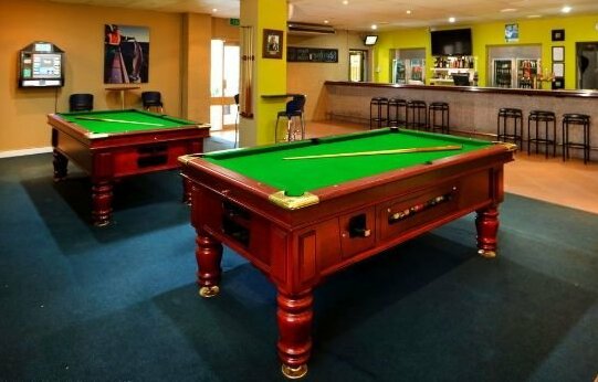 Lancelin Beach Hotel - Photo4