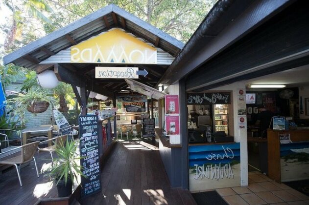 Nomads Noosa Backpackers - Photo2