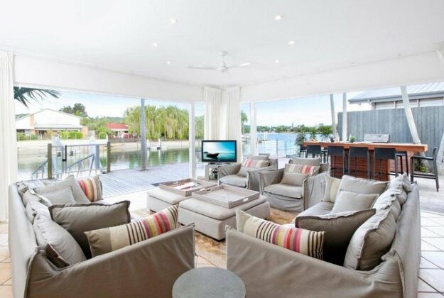 103 Noosa Parade - Photo2