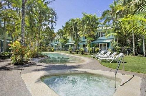 Coco Bay Resort - Photo2