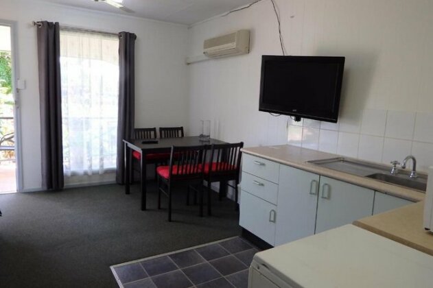 Matildas End Holiday Units - Photo3