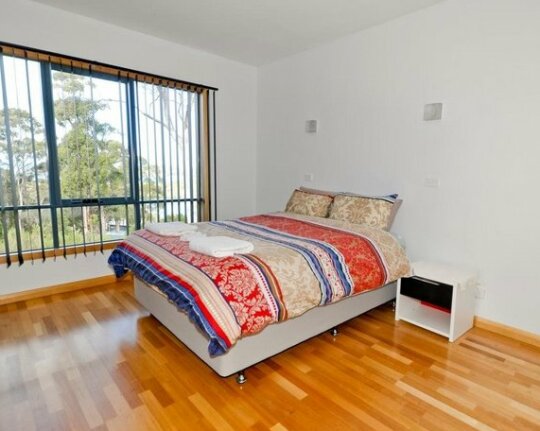 Hill Top Retreat Self Contained Accomodation - Photo2
