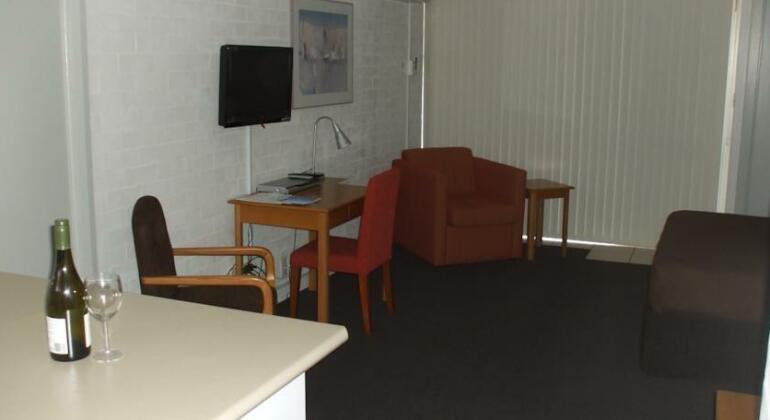 Summer East Serviced Apartments - Photo3