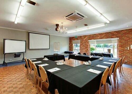 Quality Inn Parkes International - Photo4