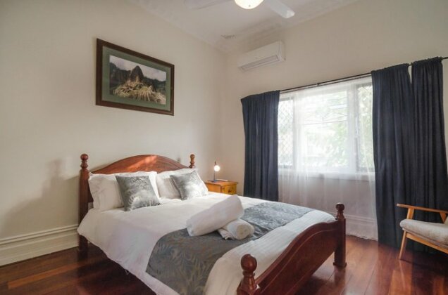 Charming Central Home - Photo3