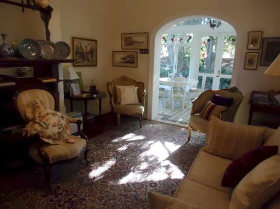 Durack House Bed and Breakfast - Photo4