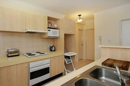 Executive Short Stay and Holiday Apartments East Perth - Photo2
