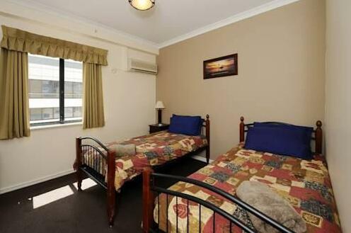 Executive Short Stay and Holiday Apartments East Perth - Photo3