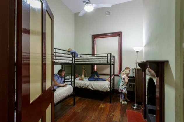 Fremantle Colonial Cottages - Photo3