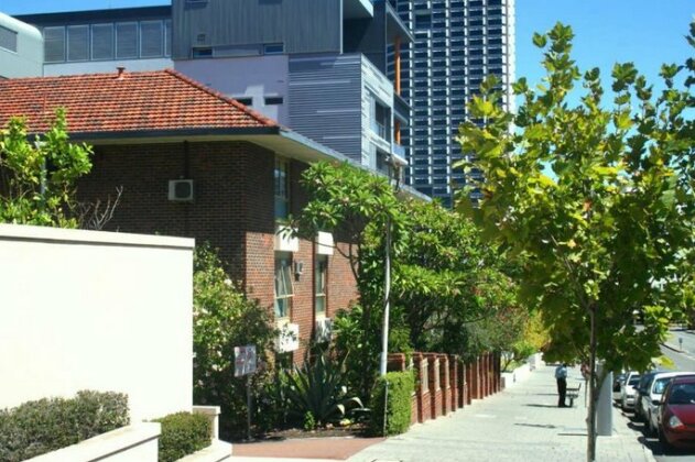 M5 Apartment in the free transit zone West Perth
