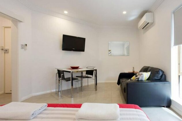 M5 Apartment in the free transit zone West Perth - Photo3