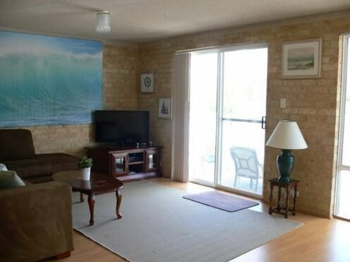 Palm Beach Place - Photo2