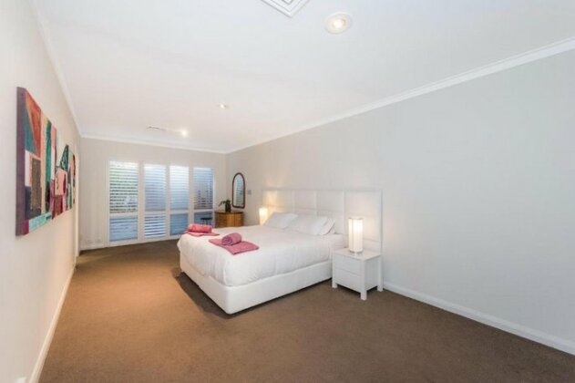 Perth Luxury Accommodation - Photo2