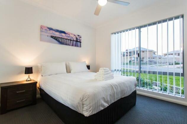 Reflections By Rockingham Apartments - Photo3