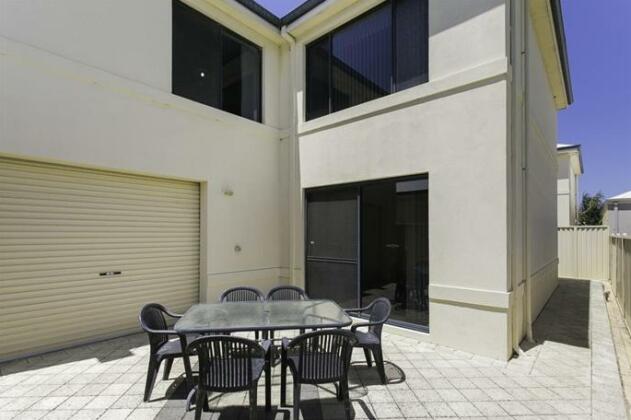 Seahaven by Rockingham Apartments - Photo5