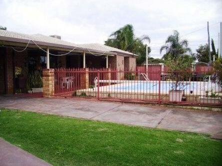 Southern River Bed and Breakfast Perth - Photo2