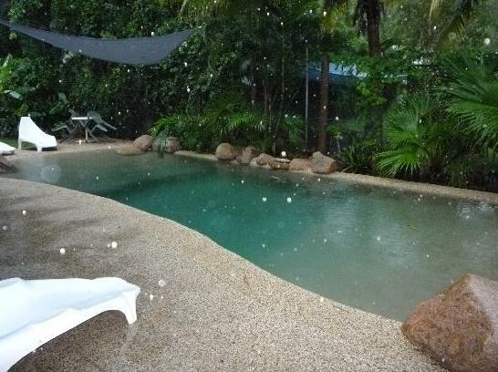 Travellers Hideaway Budget Accommodation Magnetic Island - Photo3