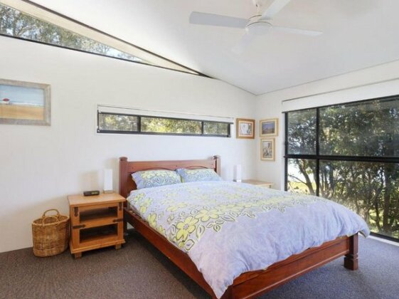 Barefoot Beach House Pindimar - Photo4