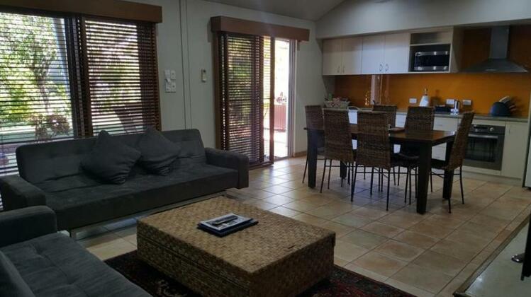 Samson Beach Chalets - Photo3