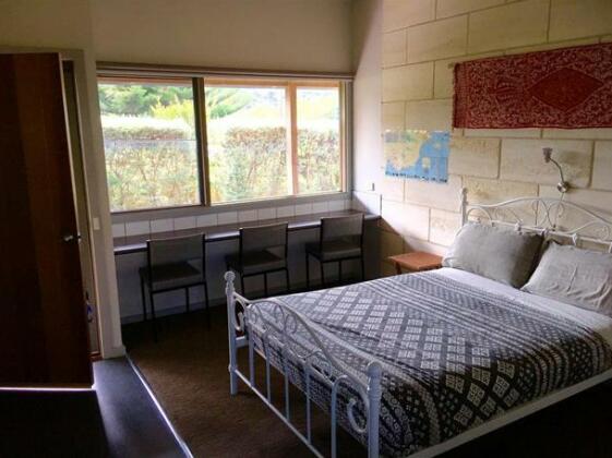 Port Campbell Guesthouse & Flash Packers - Photo5