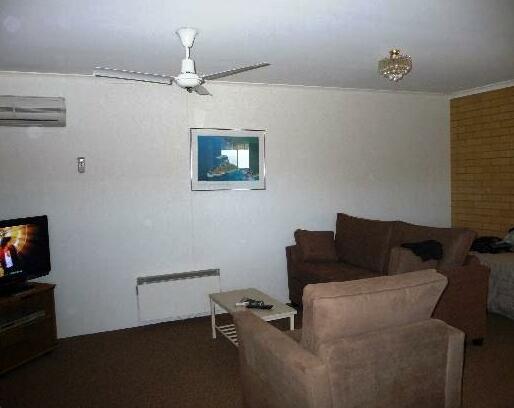 Port Campbell Parkview Motel & Apartments - Photo4
