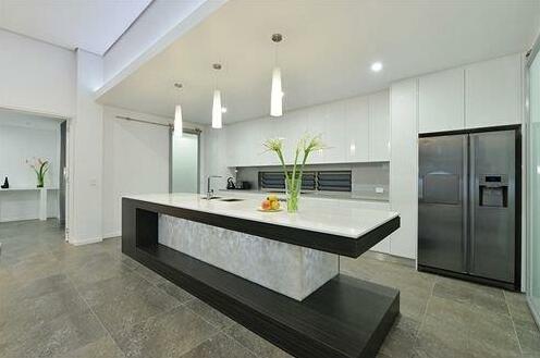 2 Andrews - Port Douglas - Photo3