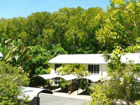 At the Mango Tree Holiday Apartments - Photo2