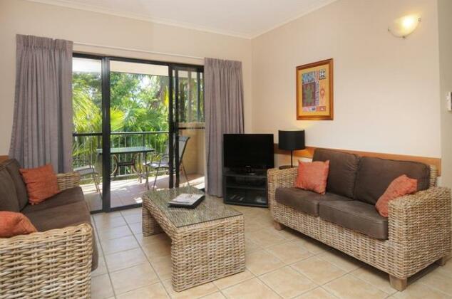 Nautilus Holiday Apartments - Photo2