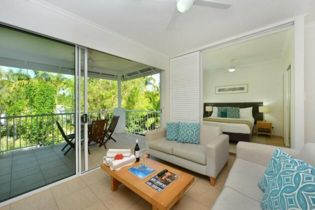 Ocean Sounds 2 Bedroom Apartment - Photo2