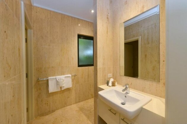 OneLuxe Port Douglas - Photo2