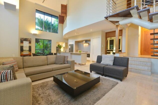 OneLuxe Port Douglas - Photo3