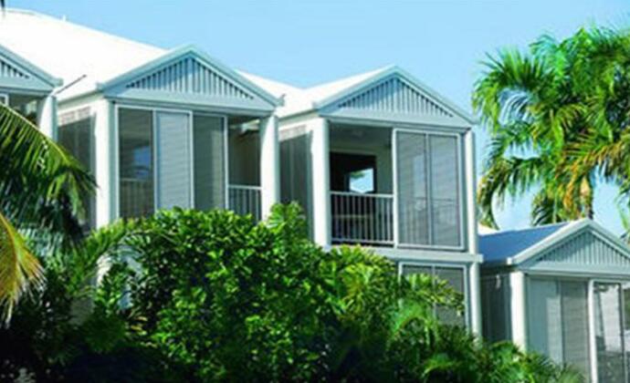 Port Douglas on Macrossan - Photo3