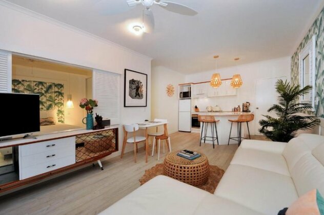 Retro Port Douglas Apartments - Photo2
