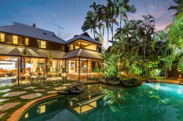 Sala Beachfront Luxury House With Heated Pool - Photo2