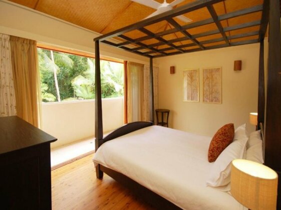 Surya Beachfront Villa No 1 - Photo3