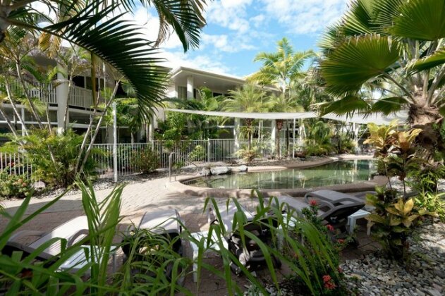 Tropical Nites - Photo2