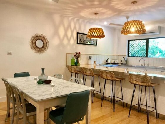 Wayfarer Apartment in the Heart of Port Douglas - Photo3