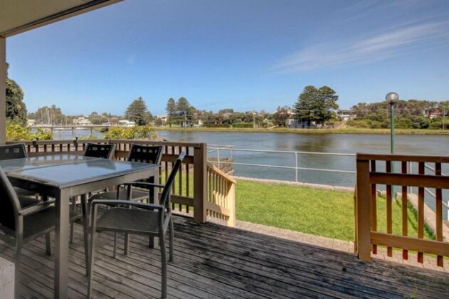 Harbour Lights Port Fairy - Photo3