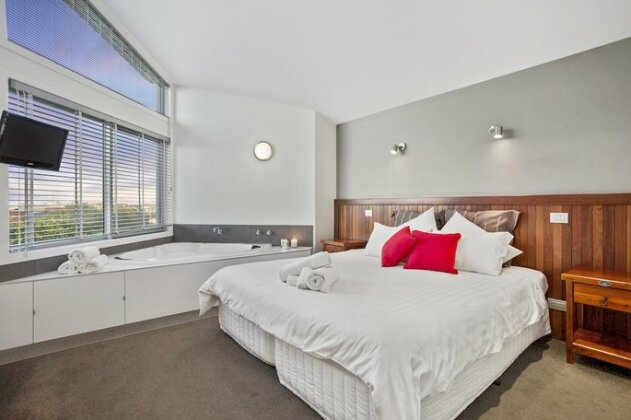 Tides Apartments Port Fairy - Photo4